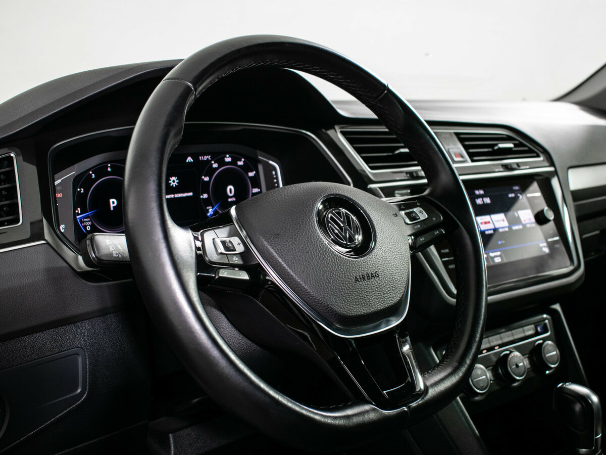 Купить Volkswagen Tiguan с пробегом. Фото: #11