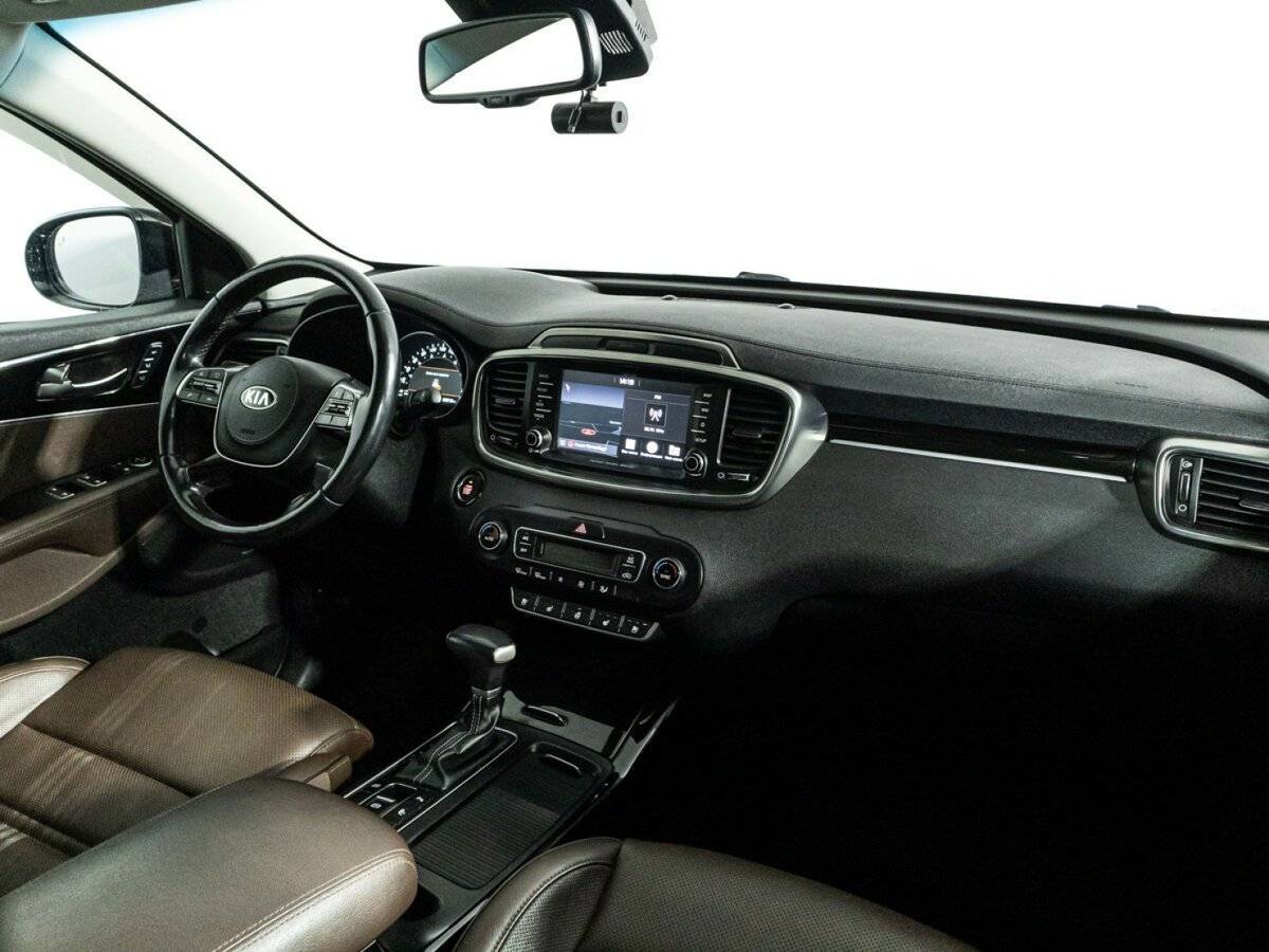 Купить Kia Sorento с пробегом. Фото: #8