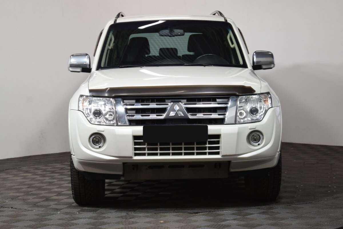Купить Mitsubishi Pajero с пробегом. Фото: #1