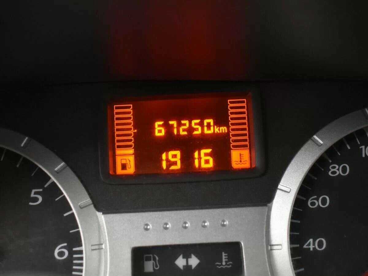 Купить Lada (ВАЗ) Largus с пробегом. Фото: #11