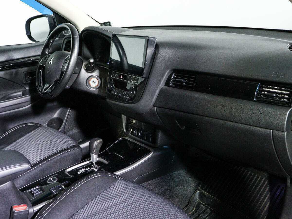 Купить Mitsubishi Outlander с пробегом. Фото: #6