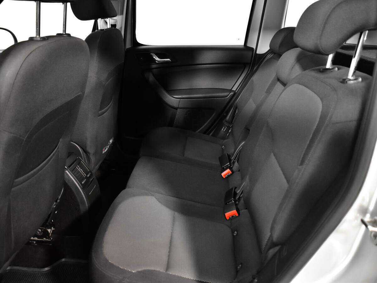 Купить Skoda Yeti с пробегом. Фото: #9