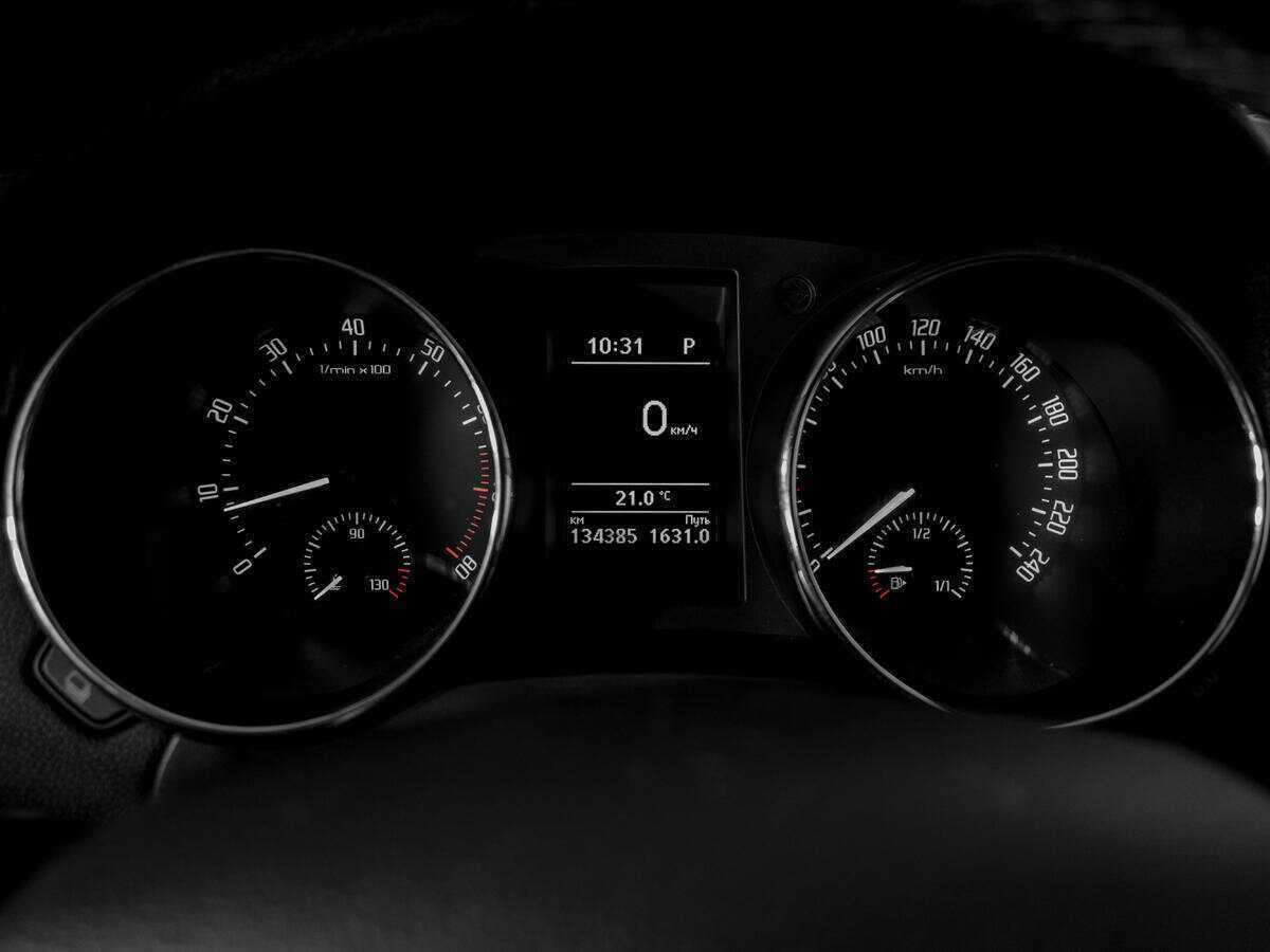 Купить Skoda Yeti с пробегом. Фото: #10