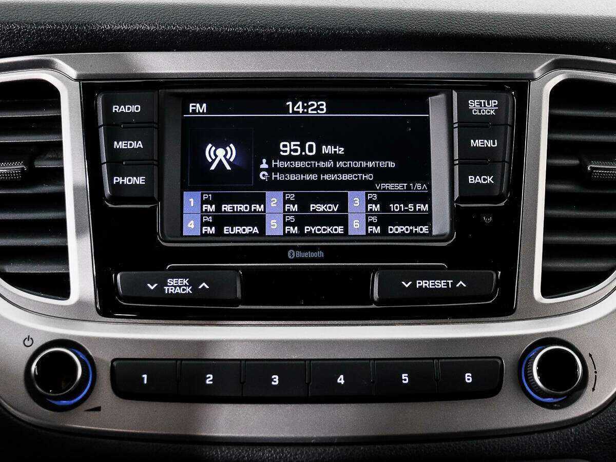 Купить Hyundai Solaris с пробегом. Фото: #12