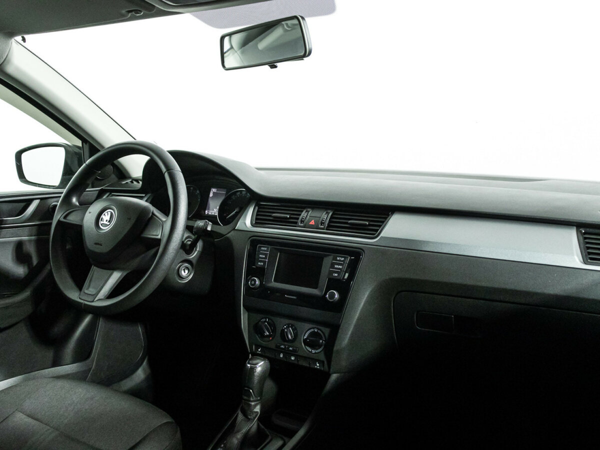 Купить Skoda Rapid с пробегом. Фото: #8