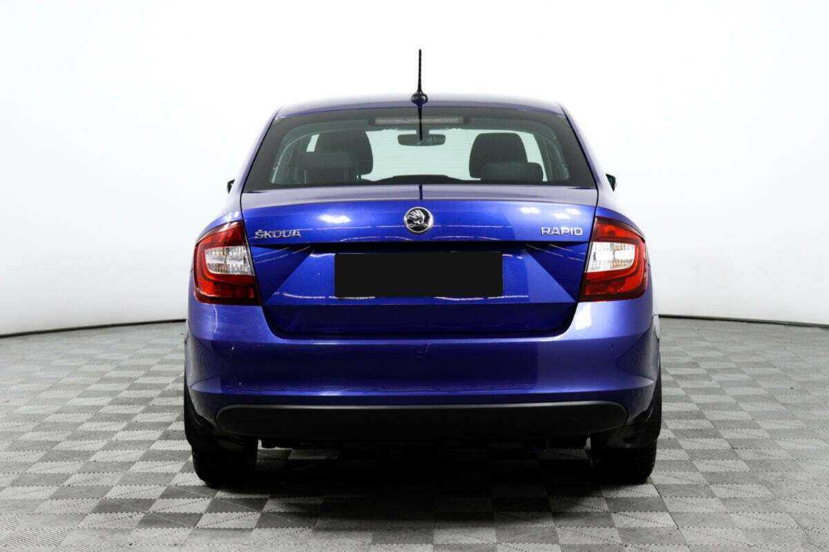 Купить Skoda Rapid с пробегом. Фото: #5