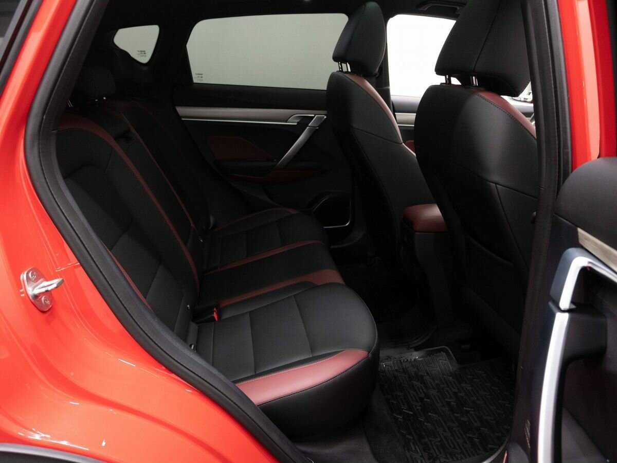 Купить Geely Coolray с пробегом. Фото: #9