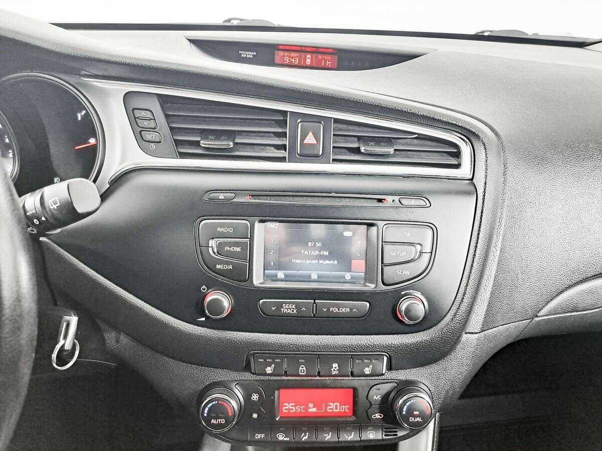 Купить Kia Ceed с пробегом. Фото: #11