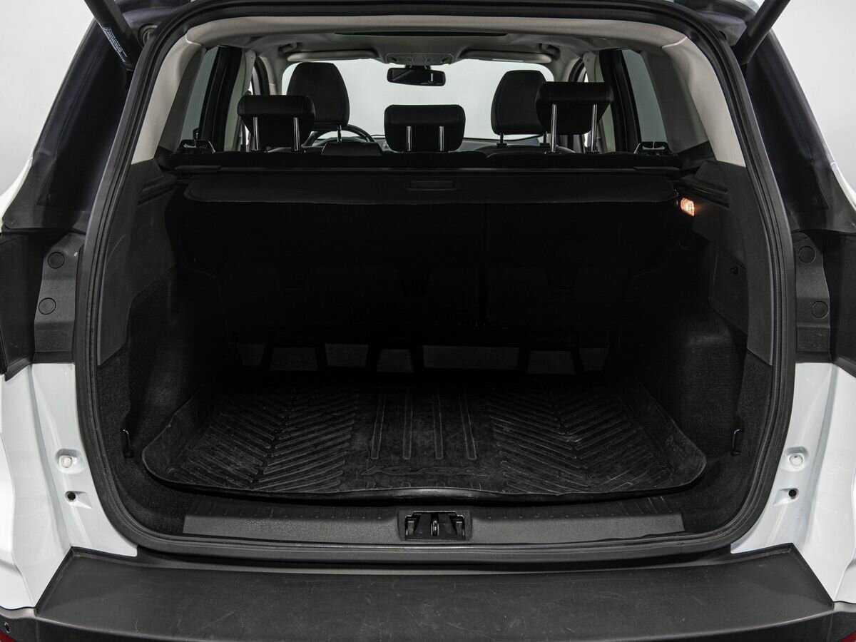 Купить Ford Kuga с пробегом. Фото: #25