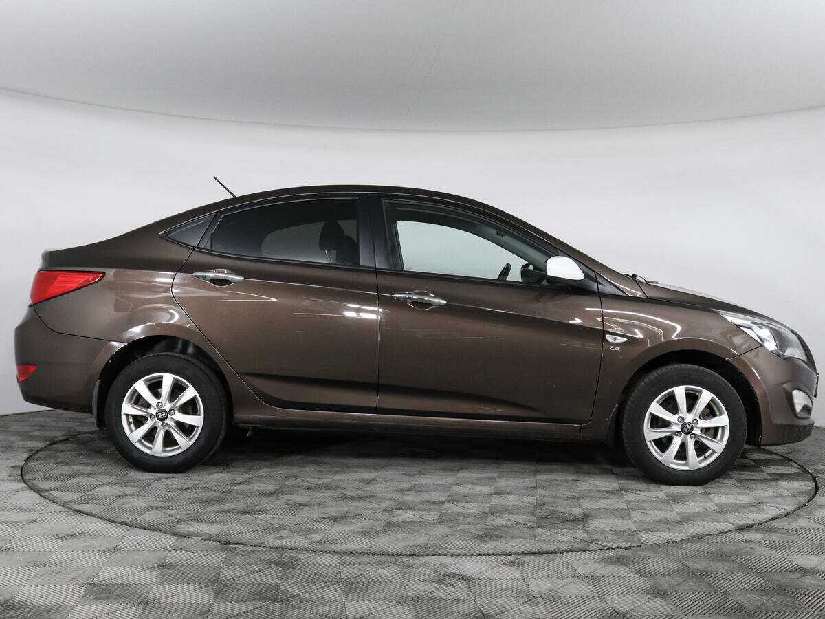 Купить Hyundai Solaris с пробегом. Фото: #3