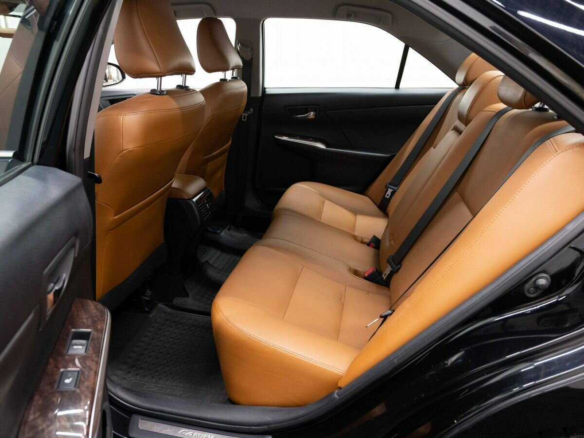 Купить Toyota Camry с пробегом. Фото: #8