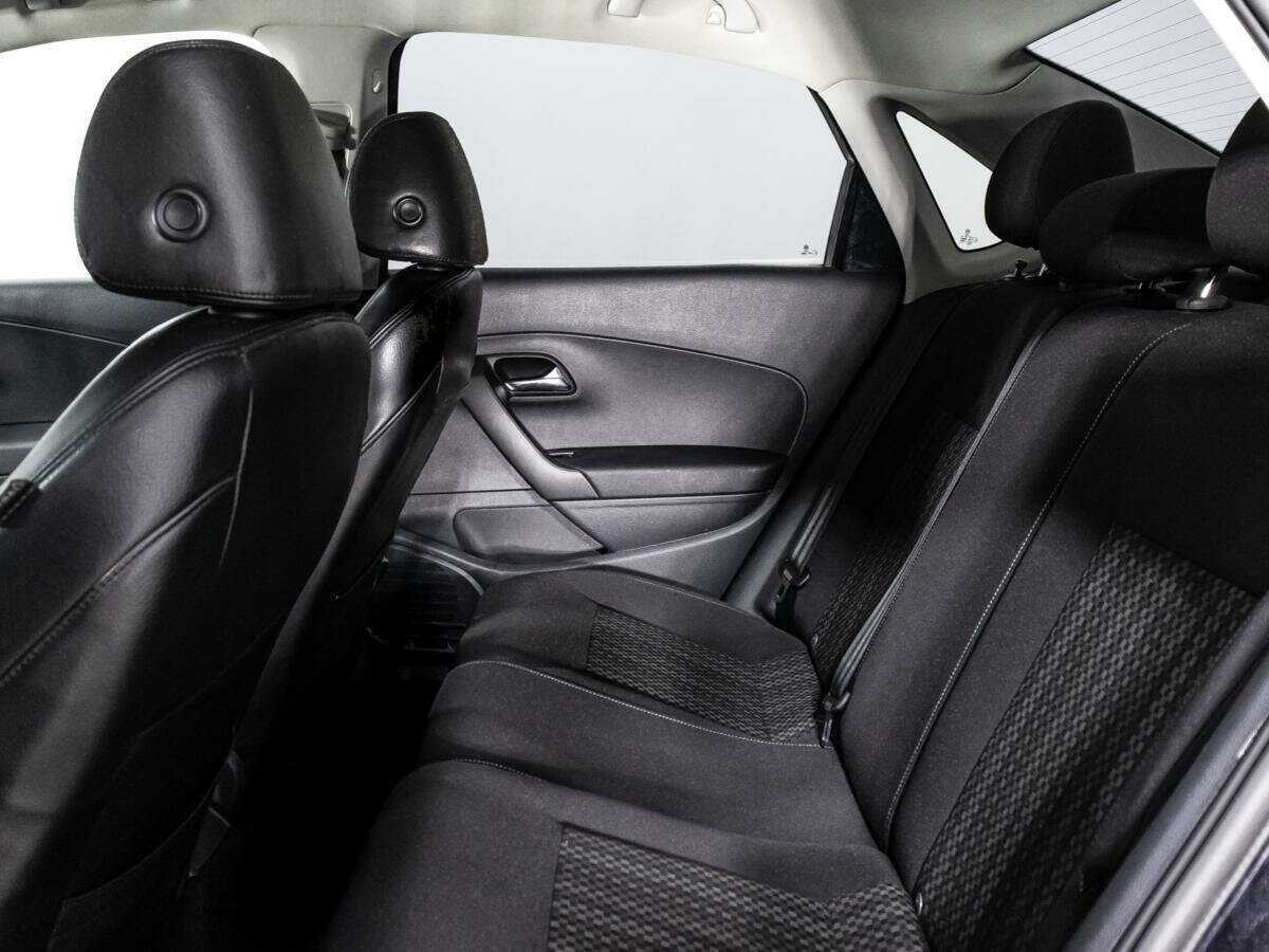 Купить Volkswagen Polo с пробегом. Фото: #9