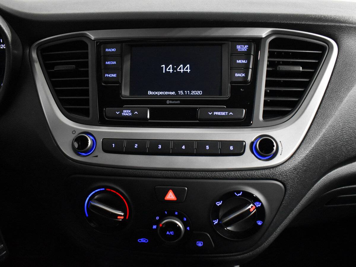 Купить Hyundai Solaris с пробегом. Фото: #13