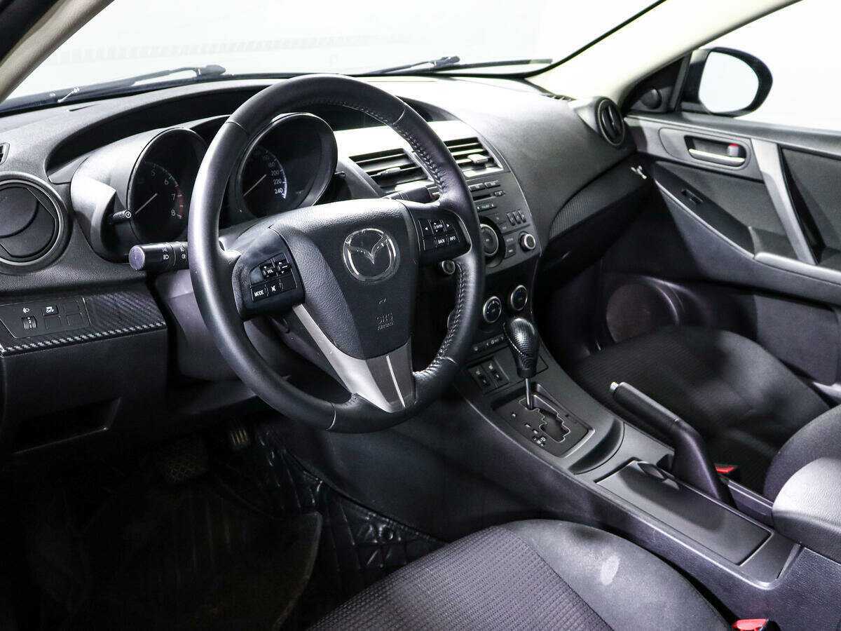 Купить Mazda 3 с пробегом. Фото: #11