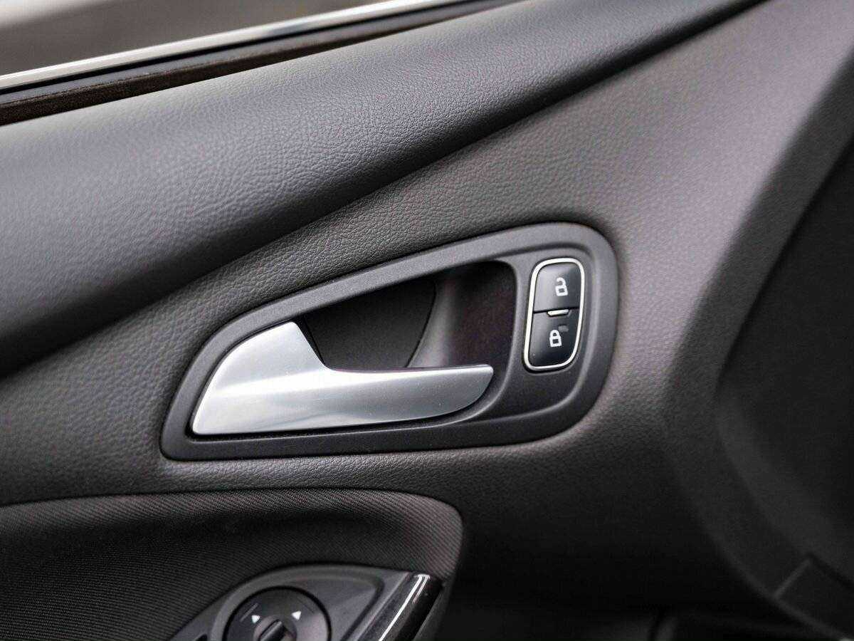 Купить Ford Focus с пробегом. Фото: #18