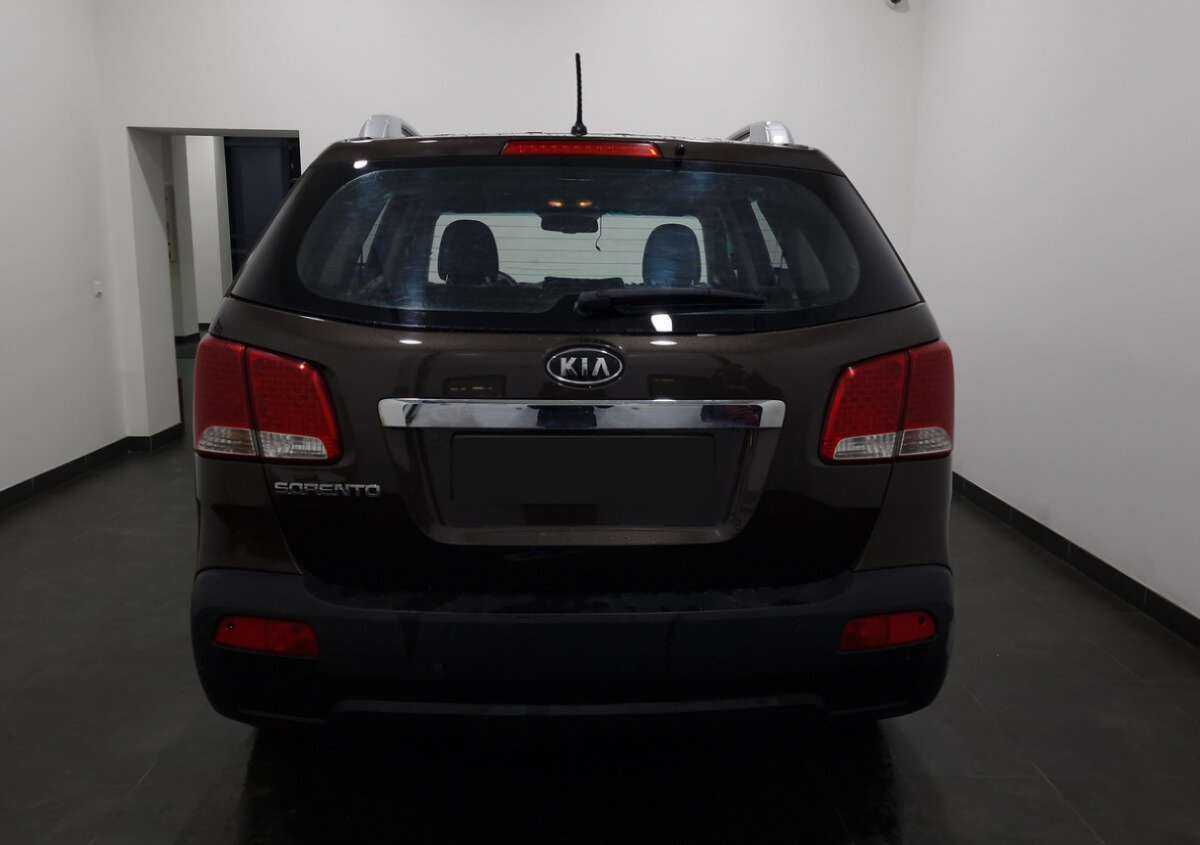 Купить Kia Sorento с пробегом. Фото: #2