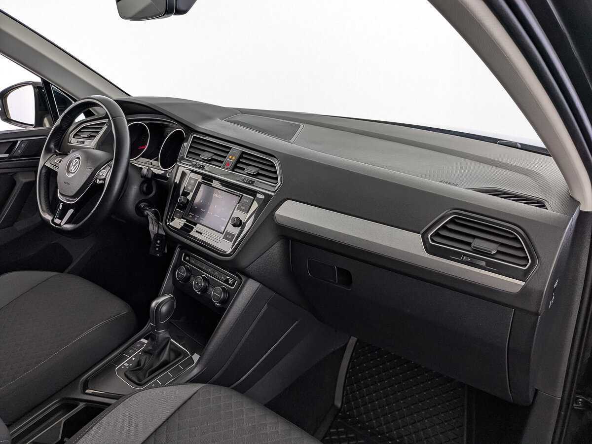Купить Volkswagen Tiguan с пробегом. Фото: #10