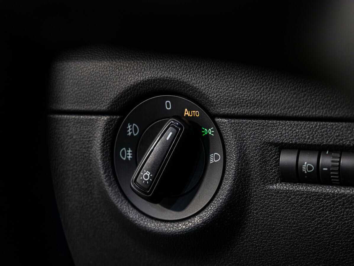 Купить Skoda Octavia с пробегом. Фото: #13