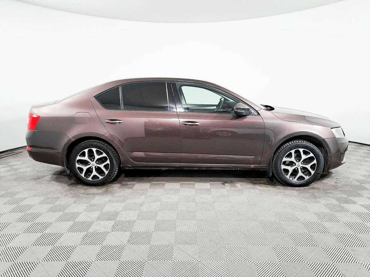 Купить Skoda Octavia с пробегом. Фото: #3