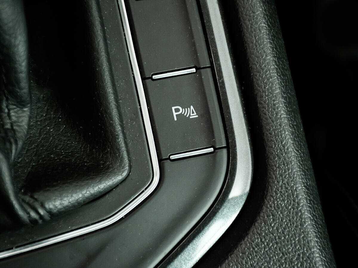 Купить Volkswagen Tiguan с пробегом. Фото: #16