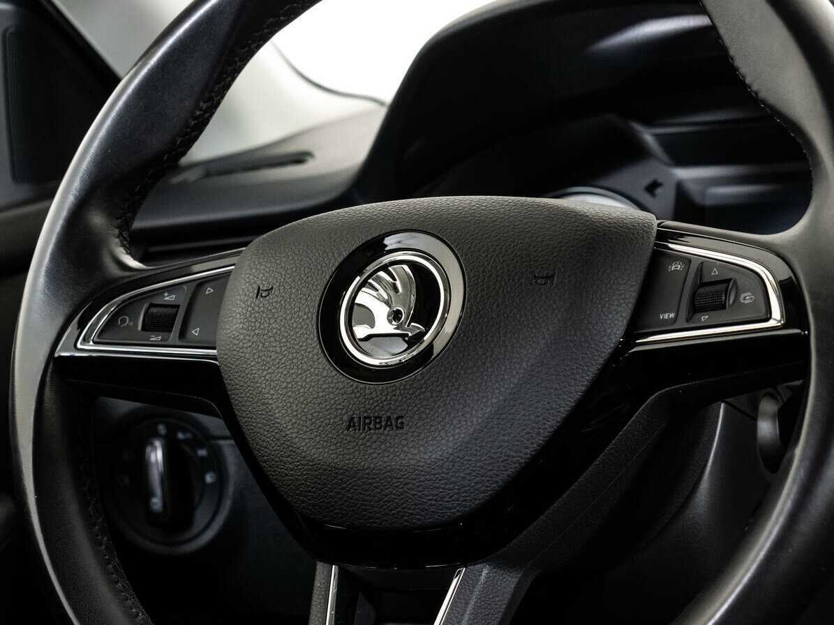 Купить Skoda Octavia с пробегом. Фото: #10