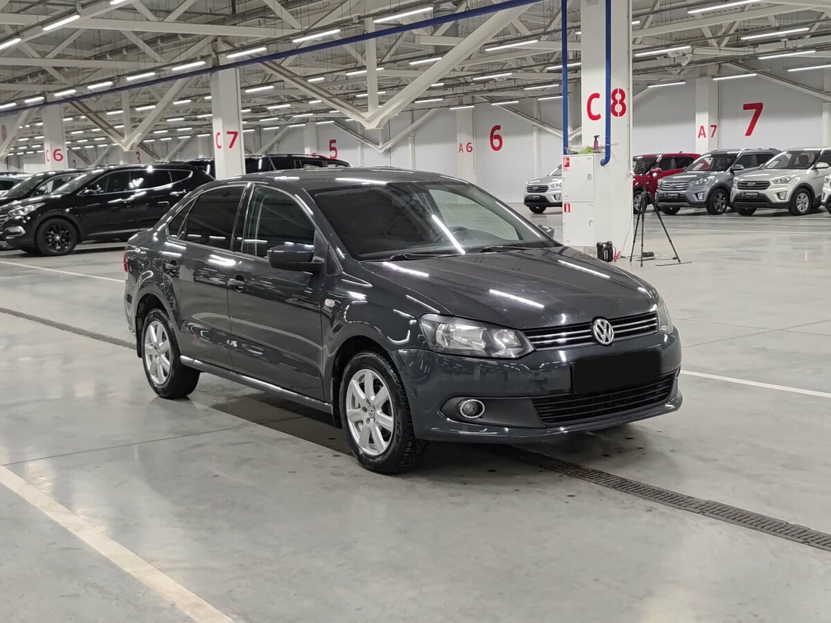 Купить Volkswagen Polo с пробегом. Фото: #2