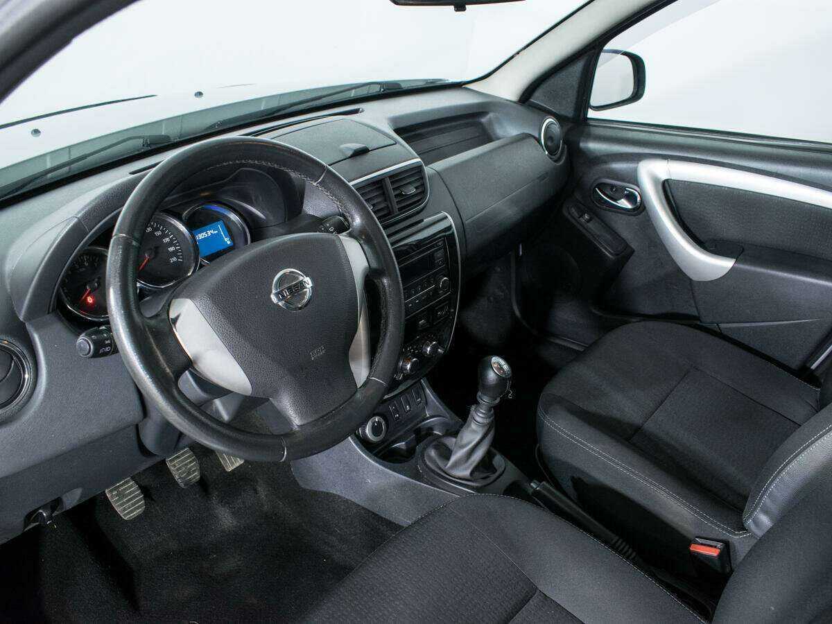 Купить Nissan Terrano с пробегом. Фото: #12