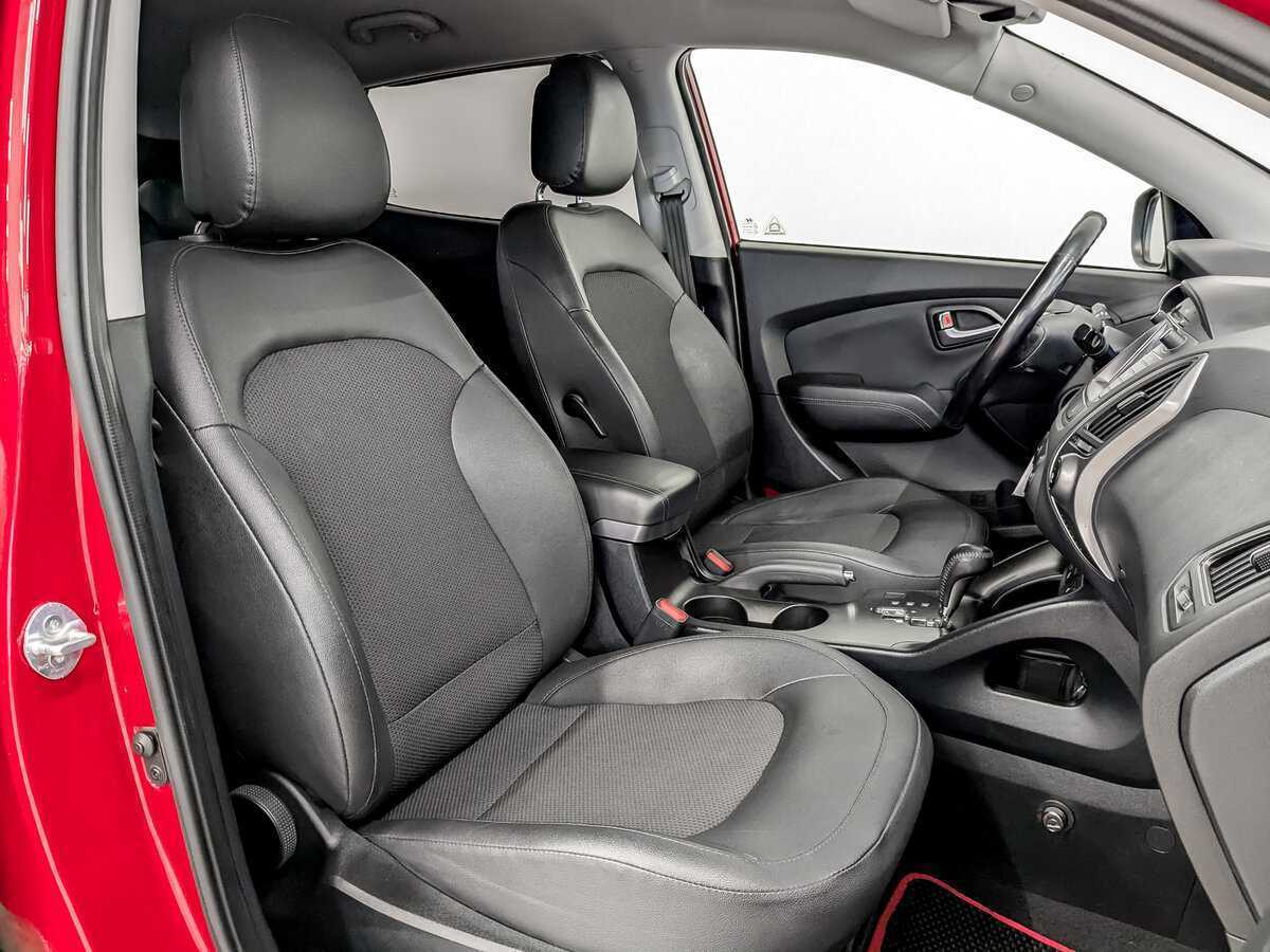 Купить Hyundai ix35 с пробегом. Фото: #19