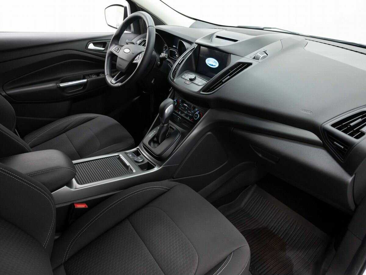 Купить Ford Kuga с пробегом. Фото: #12