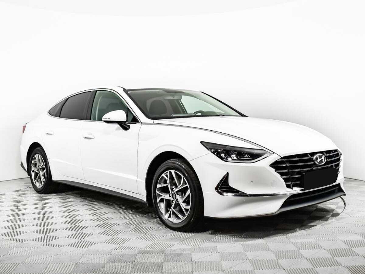 Купить Hyundai Sonata с пробегом. Фото: #2