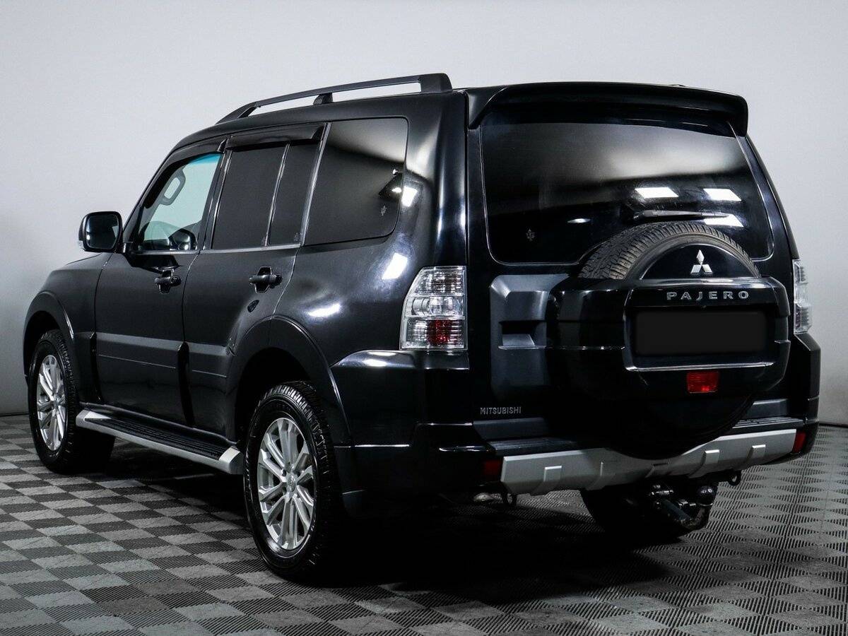 Купить Mitsubishi Pajero с пробегом. Фото: #5