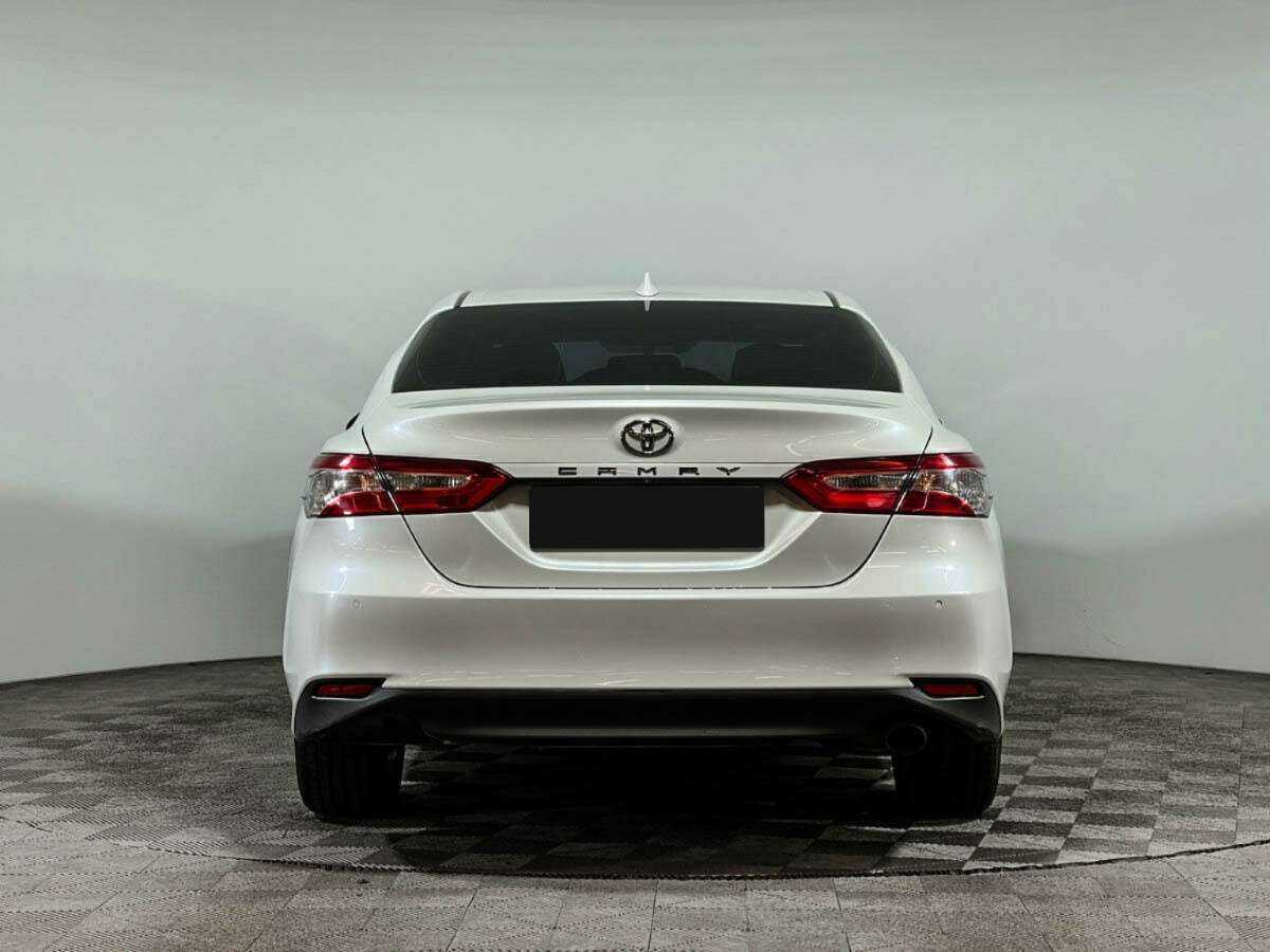 Купить Toyota Camry с пробегом. Фото: #5