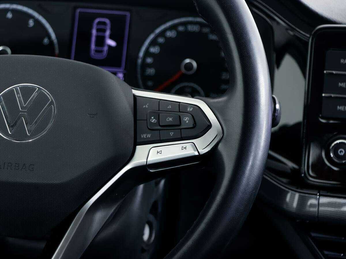 Купить Volkswagen Polo с пробегом. Фото: #13