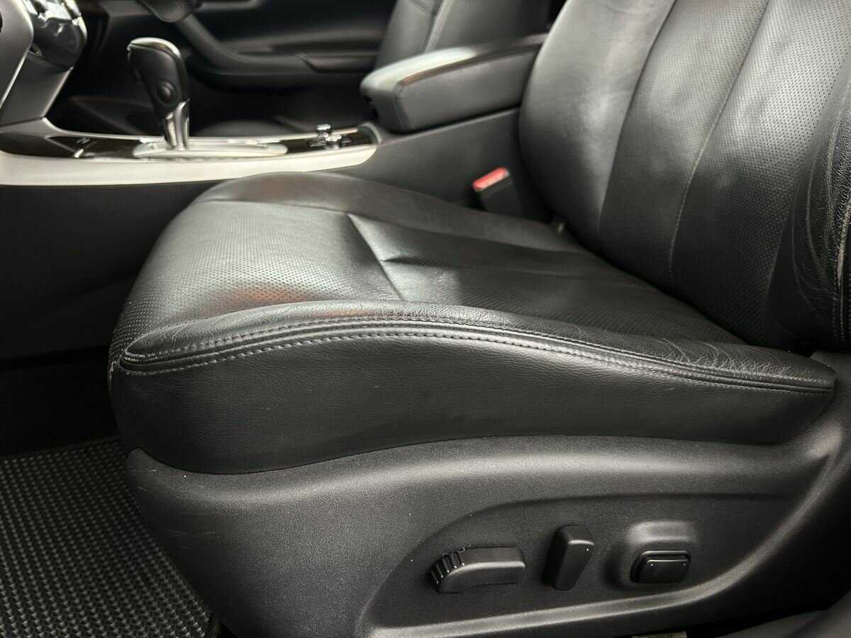 Купить Nissan Teana с пробегом. Фото: #9