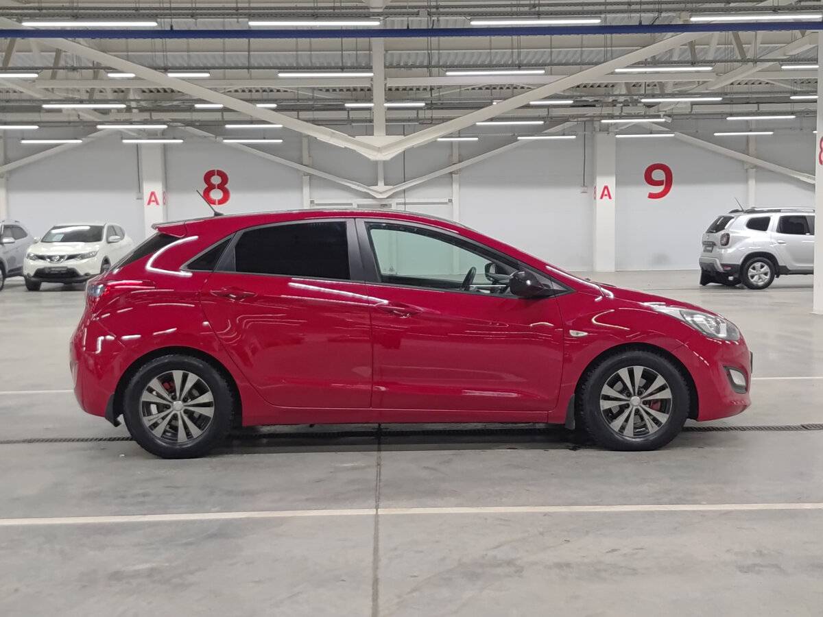 Купить Hyundai i30 с пробегом. Фото: #3