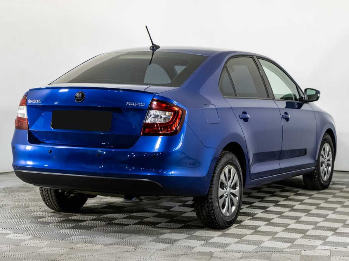 Купить Skoda Rapid с пробегом. Фото: #4