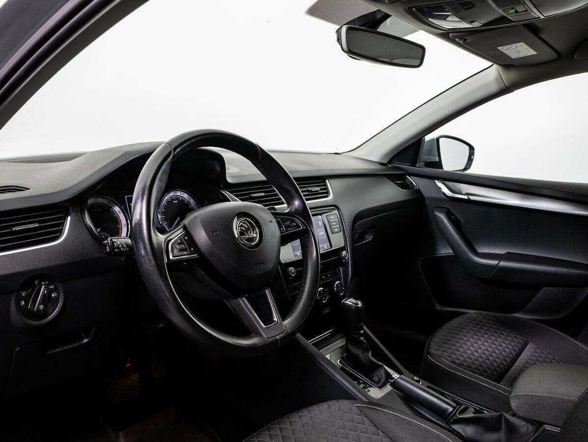 Купить Skoda Octavia с пробегом. Фото: #8