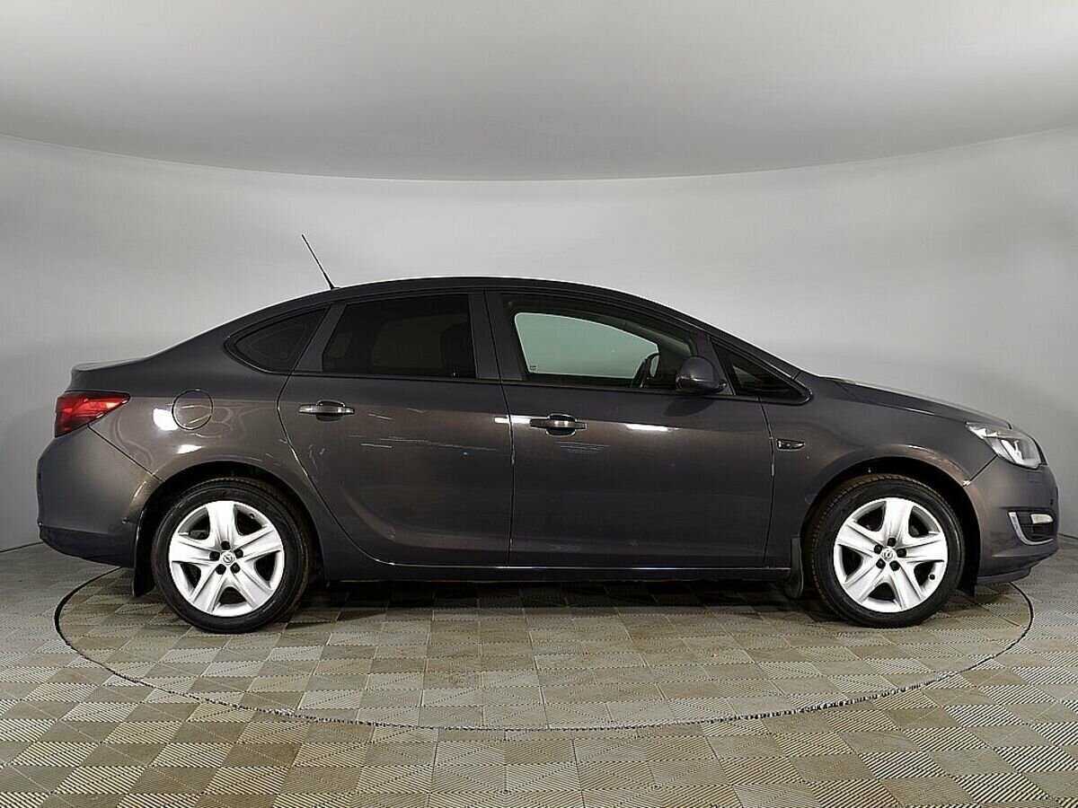 Купить Opel Astra с пробегом. Фото: #4