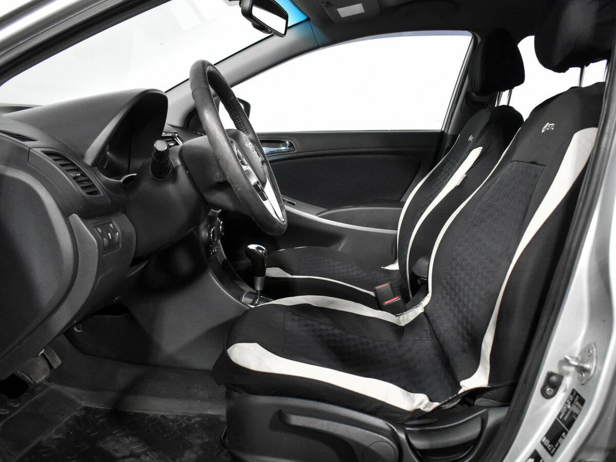 Купить Hyundai Solaris с пробегом. Фото: #11