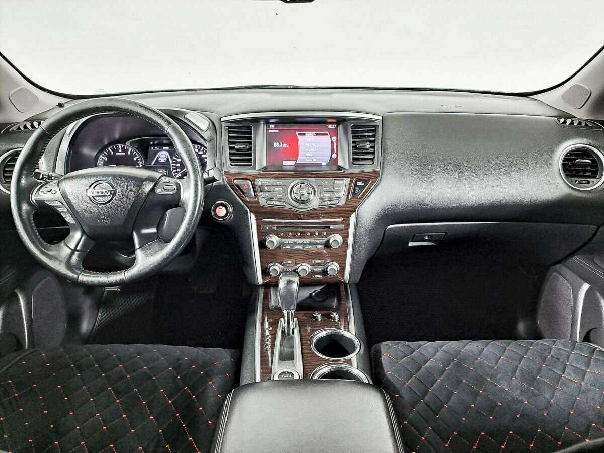 Купить Nissan Pathfinder с пробегом. Фото: #11