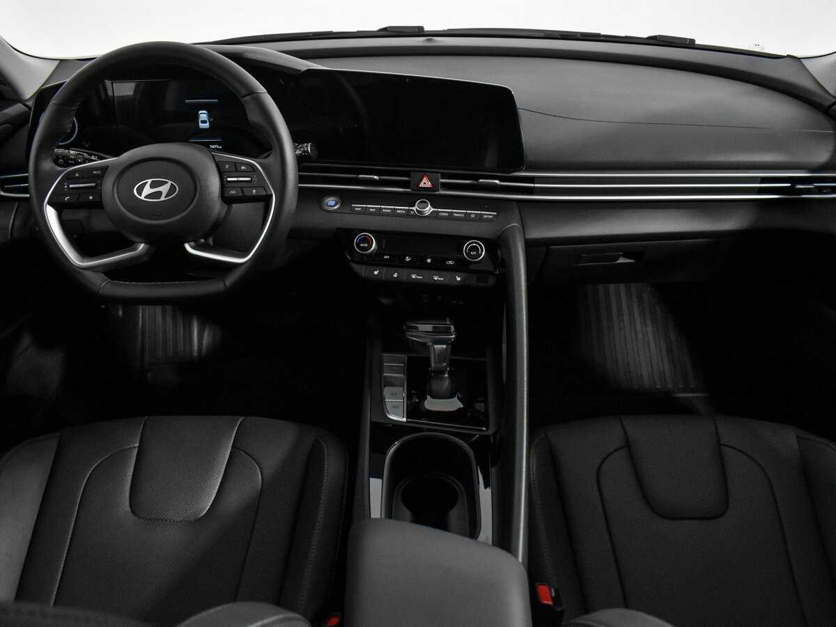 Купить Hyundai Elantra с пробегом. Фото: #16