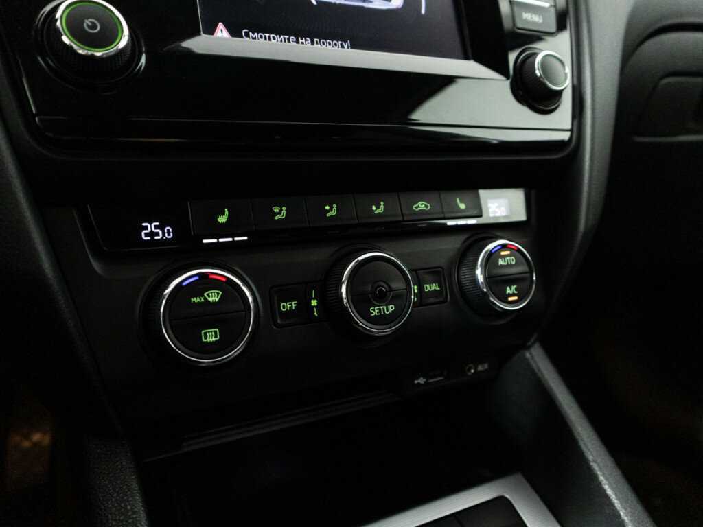 Купить Skoda Octavia с пробегом. Фото: #15
