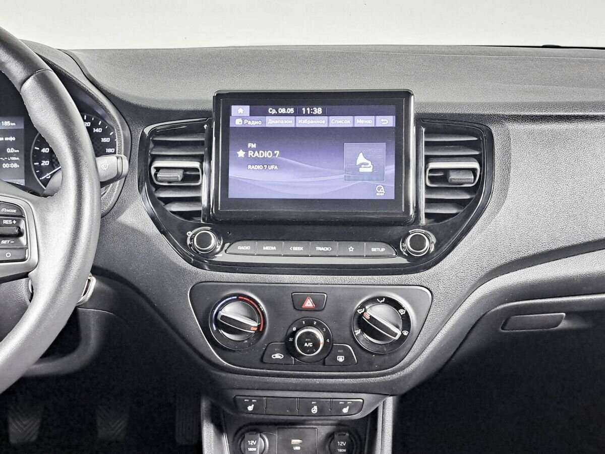 Купить Hyundai Solaris с пробегом. Фото: #10