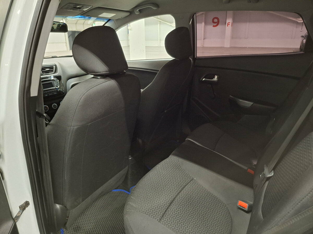 Купить Kia Rio с пробегом. Фото: #11