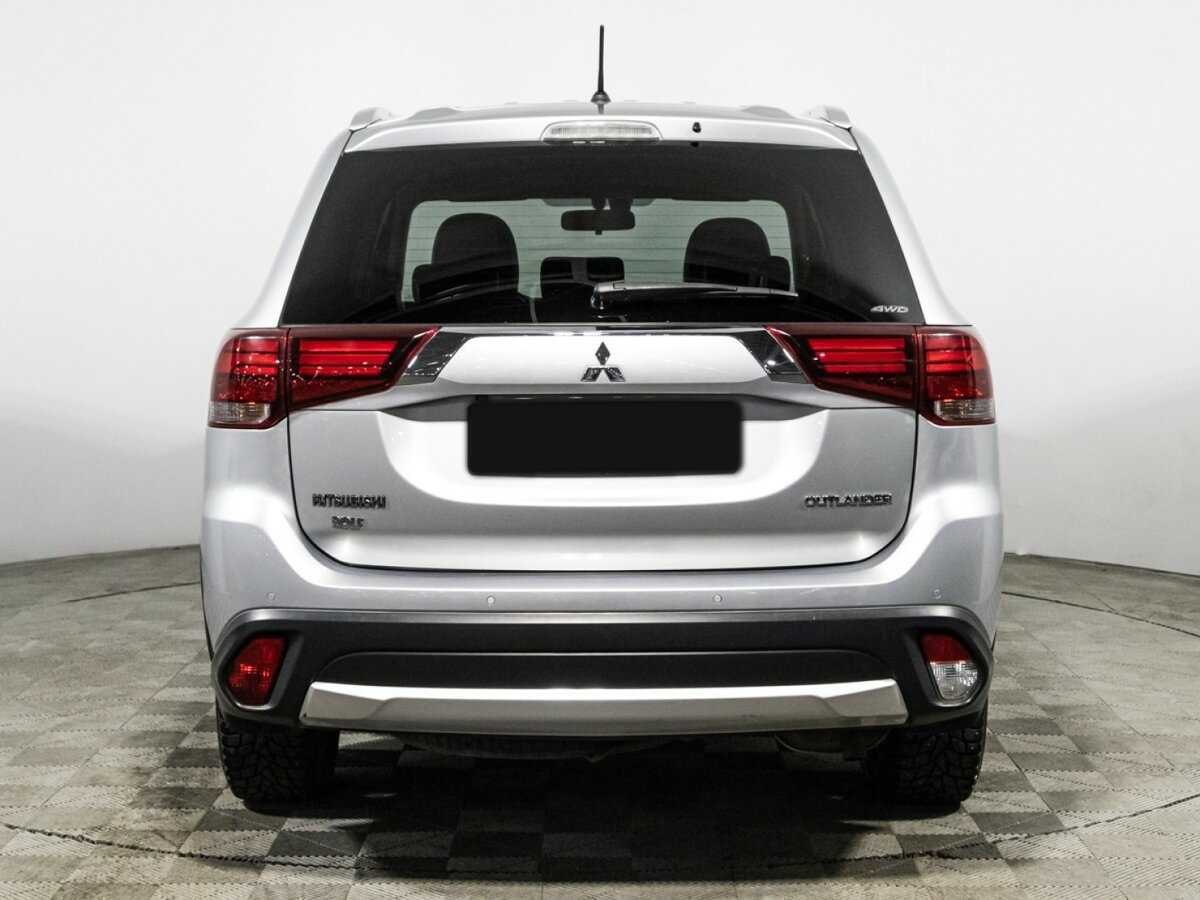 Купить Mitsubishi Outlander с пробегом. Фото: #5