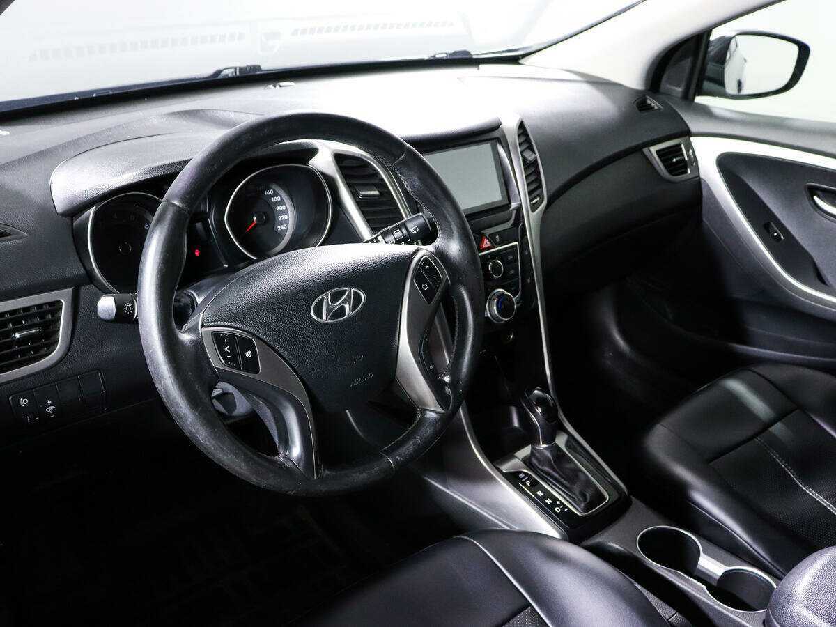 Купить Hyundai i30 с пробегом. Фото: #13