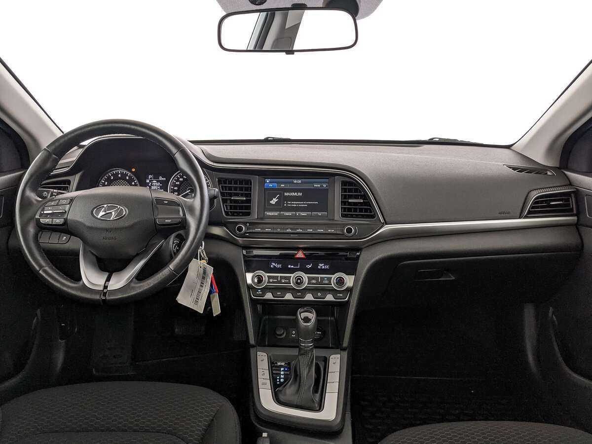 Купить Hyundai Elantra с пробегом. Фото: #13