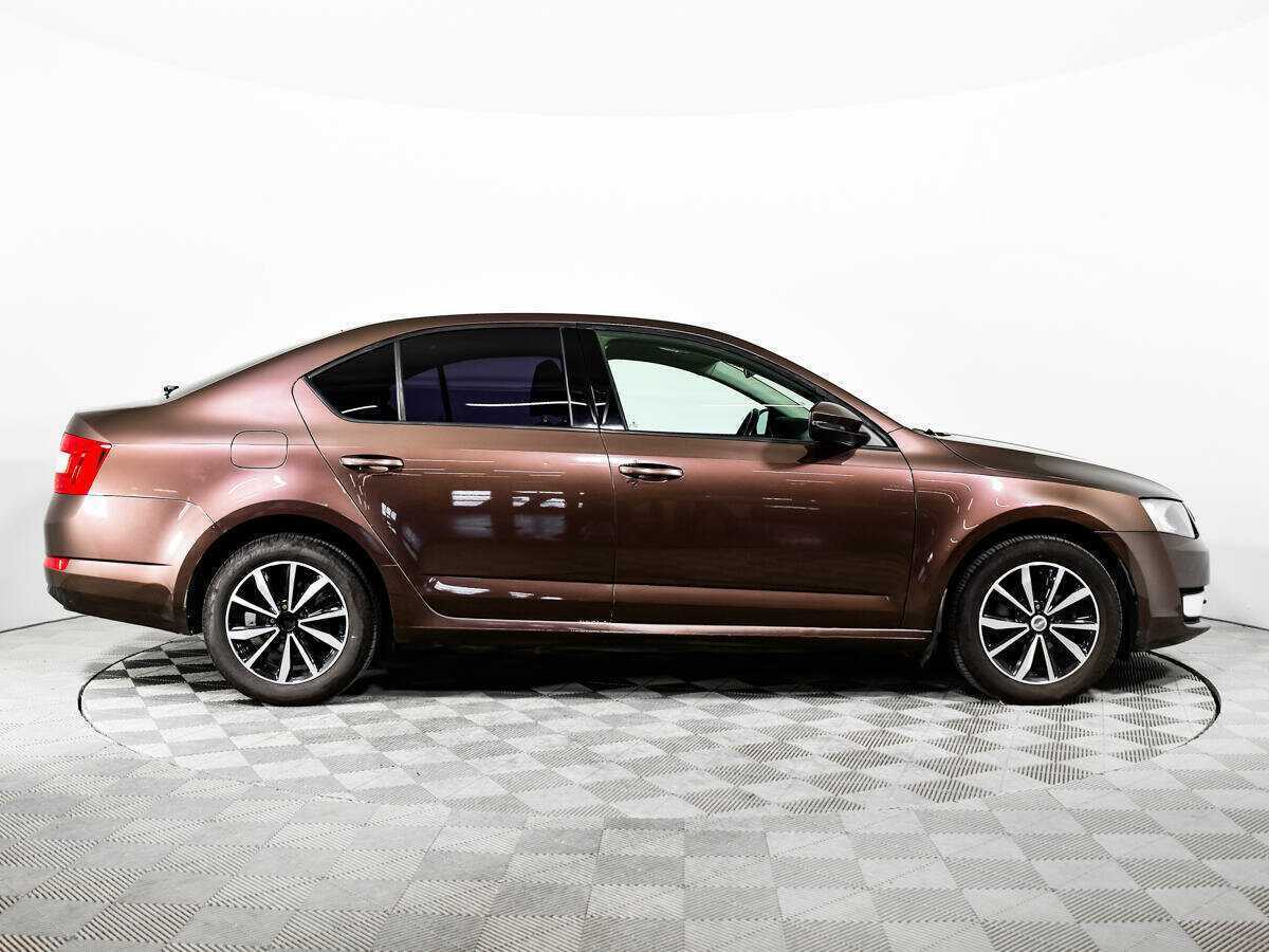 Купить Skoda Octavia с пробегом. Фото: #3