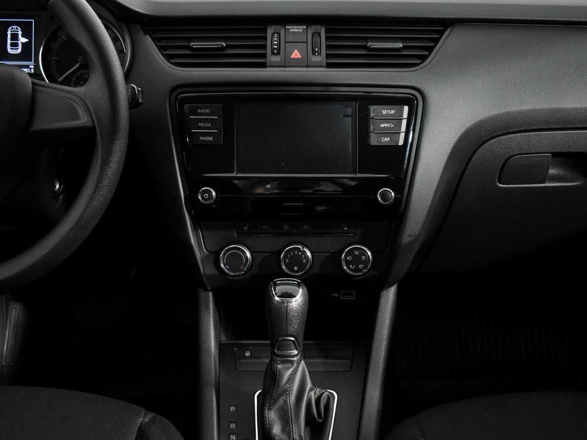 Купить Skoda Octavia с пробегом. Фото: #14