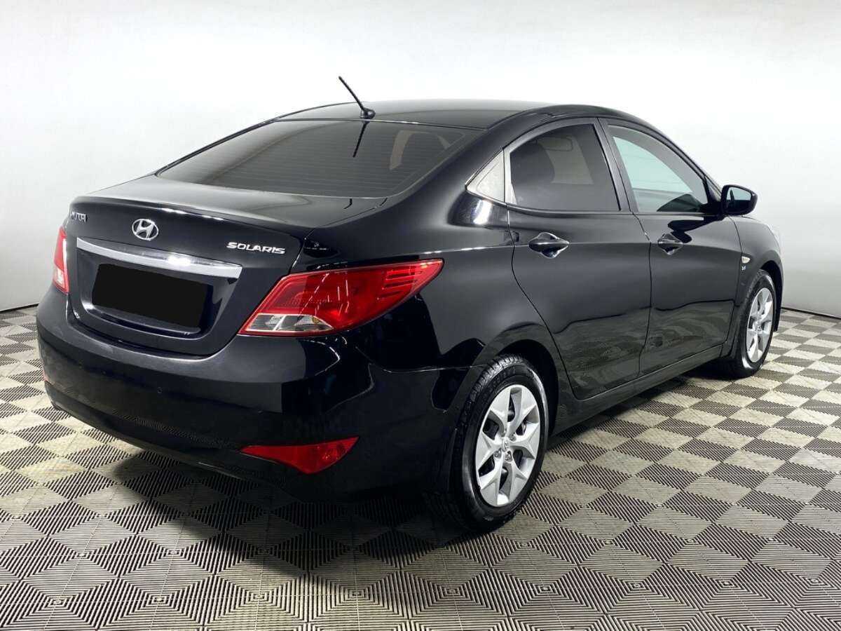 Купить Hyundai Solaris с пробегом. Фото: #4